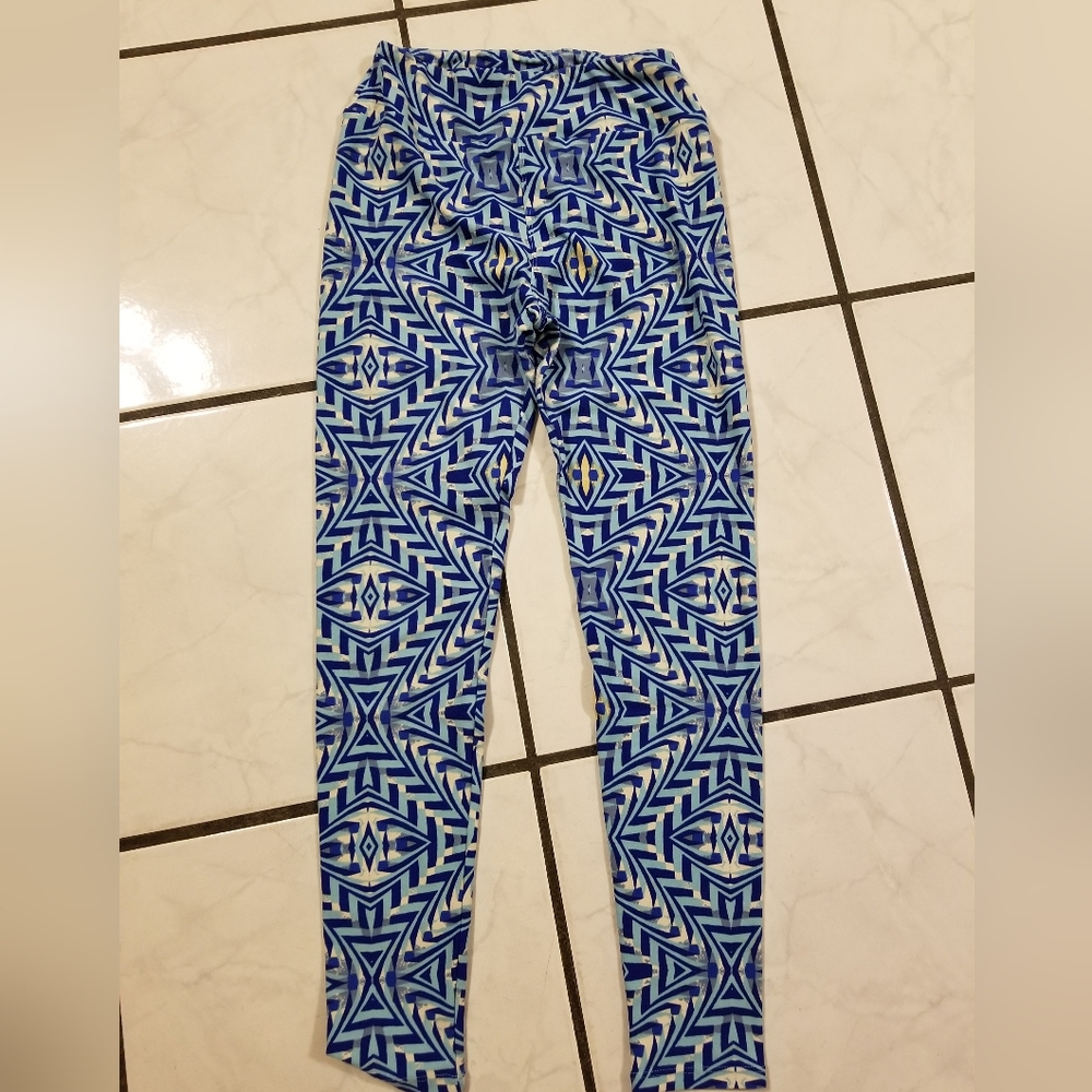 LuLaRoe patterned leggings